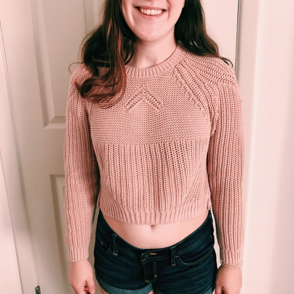 Cropped H&M sweater ✨5 FOR $25✨
